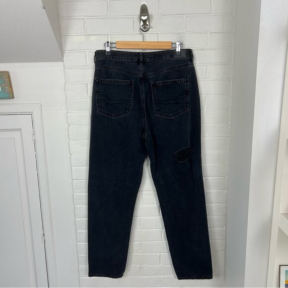 American Eagle Black Distressed Denim Mom Jeans Size 10 - Picture 9 of 9